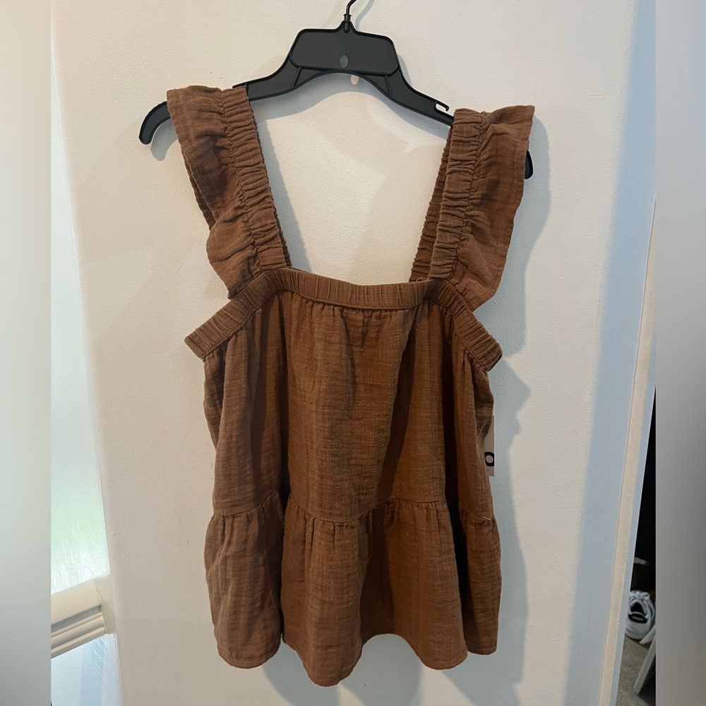 NWT SO Tiered Ruffle Tank